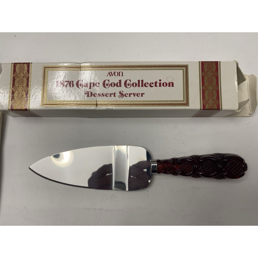 Avon 1876 Cape Cod Collection Stainless Dessert Server Regent Sheffield England